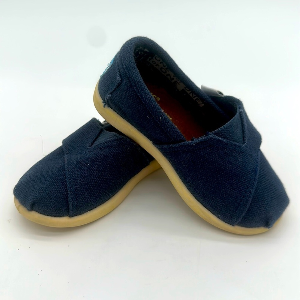 TOMS Blue Baby Walker Slip-On Shoes Toddler Size T 5